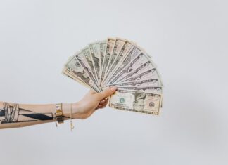 Wat zijn de financiële mogelijkheden die u heeft bekeken met betrekking tot deze sector?